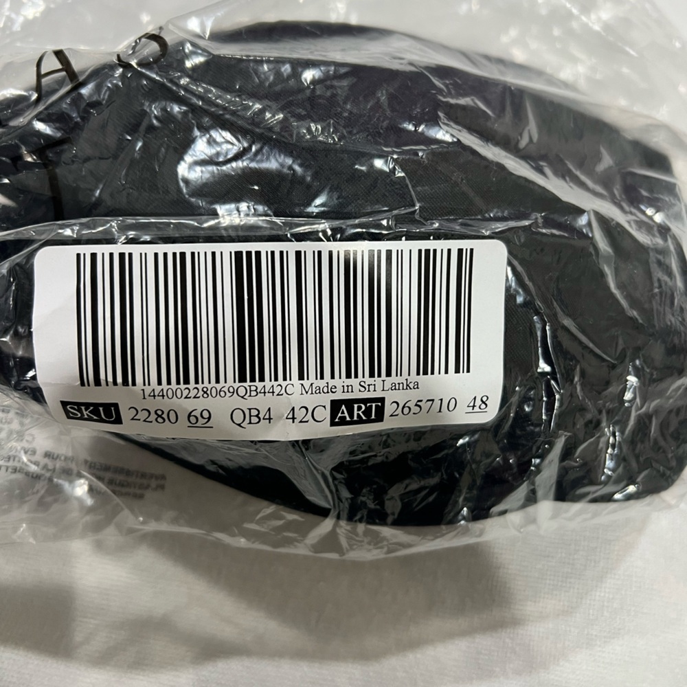PINK VS Victoria Secret bra black lightest lined 42C - Picture 7 of 7